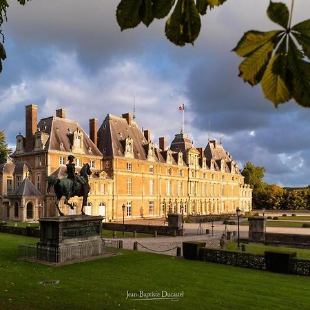 LA VERRIÈRE. Les Locations ISAHORA c'est aussi plusieurs appart' de Standing à 2 pas du Château d'Eu, des Falaises du Tréport, de MERS les Bains et aux portes de la BAIE DE SOMME Eu (Seine-Maritime) Extérieur photo