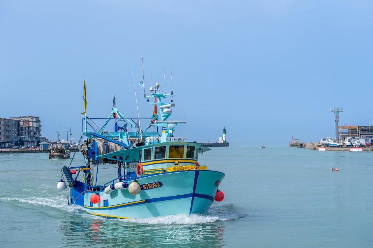 LA VERRIÈRE. Les Locations ISAHORA c'est aussi plusieurs appart' de Standing à 2 pas du Château d'Eu, des Falaises du Tréport, de MERS les Bains et aux portes de la BAIE DE SOMME Eu (Seine-Maritime) Extérieur photo