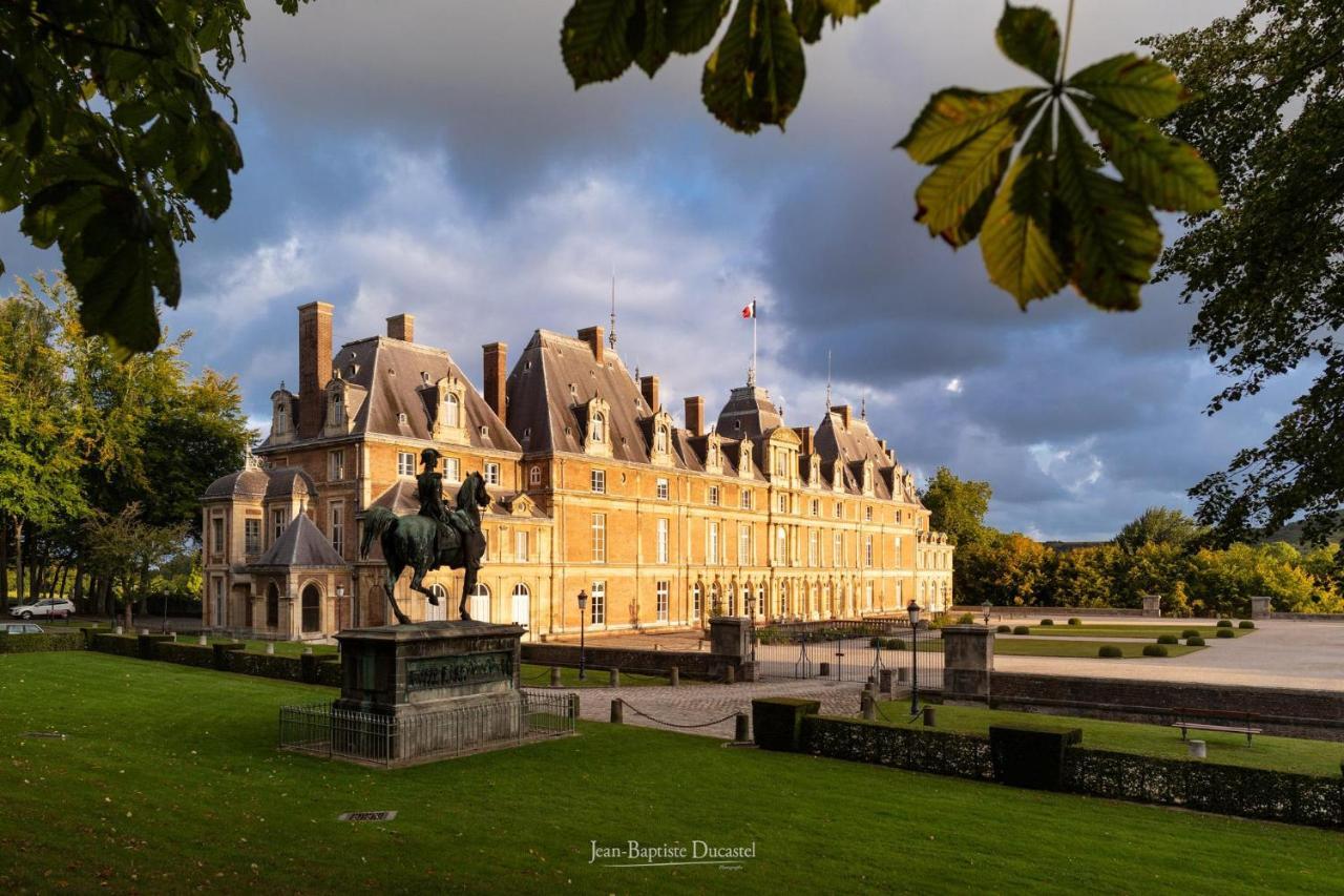 LA VERRIÈRE. Les Locations ISAHORA c'est aussi plusieurs appart' de Standing à 2 pas du Château d'Eu, des Falaises du Tréport, de MERS les Bains et aux portes de la BAIE DE SOMME Eu (Seine-Maritime) Extérieur photo